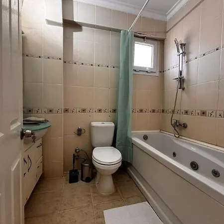 Villa Luxury 3br With Private Pool&garden In Akbuek 2 *